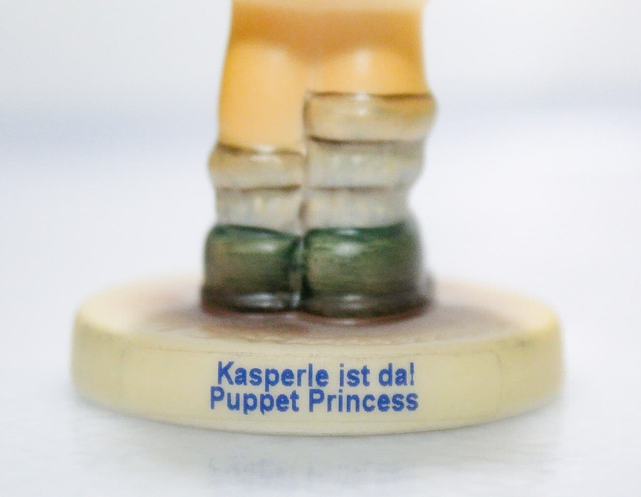 GOEBEL HUMMEL Germany "Puppet Princess" Hand Painted Porcelain Figurine TMK8 - Thumbnail 3