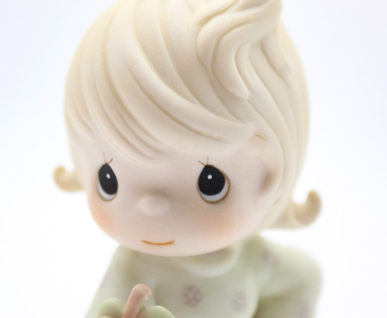 Precious Moments Yield Not to Temptation Enesco Porcelain Figurine 1989 - Thumbnail 2