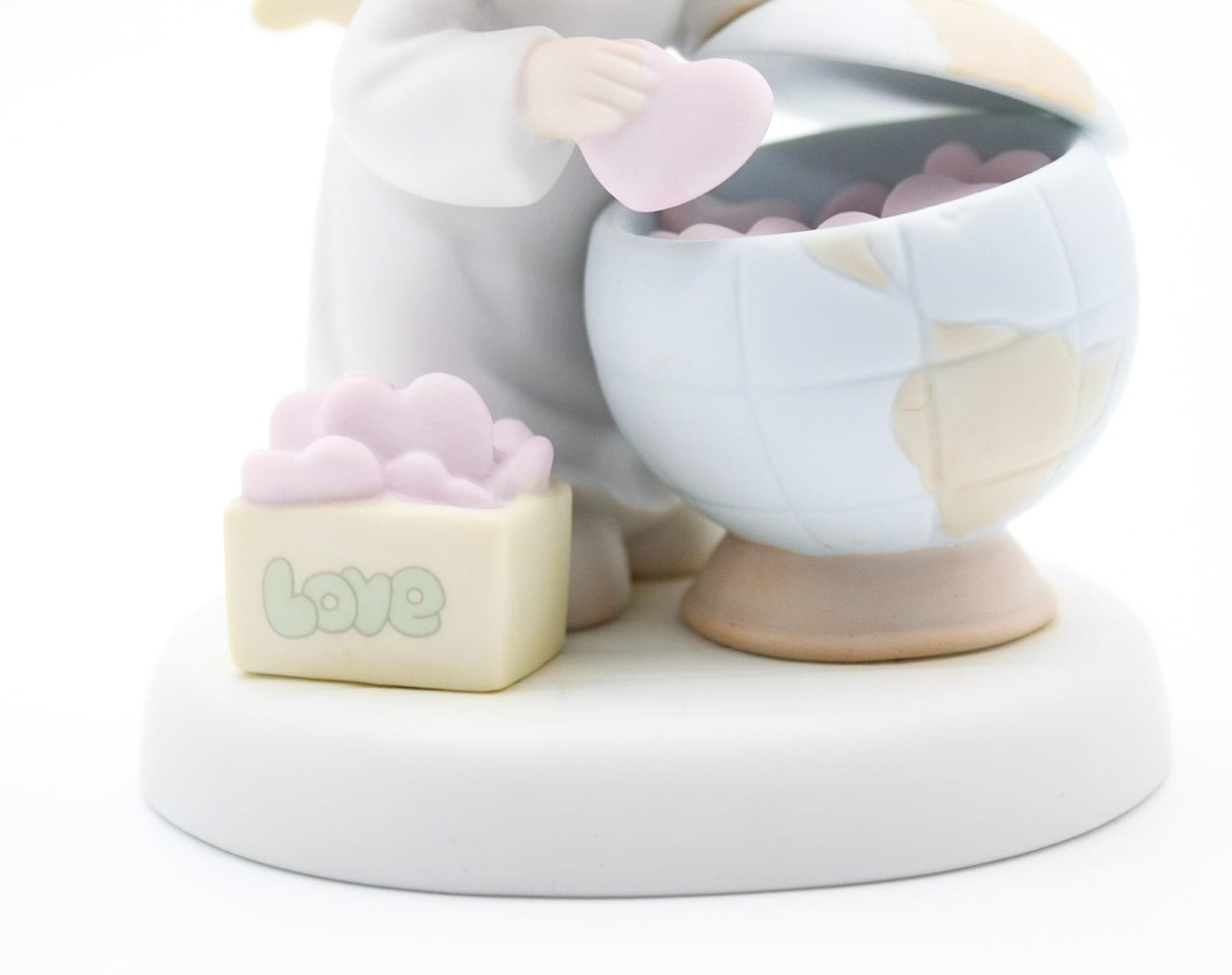 Precious Moments What The World Needs Is Love Enesco Porcelain Figurine 1994 - Thumbnail 4
