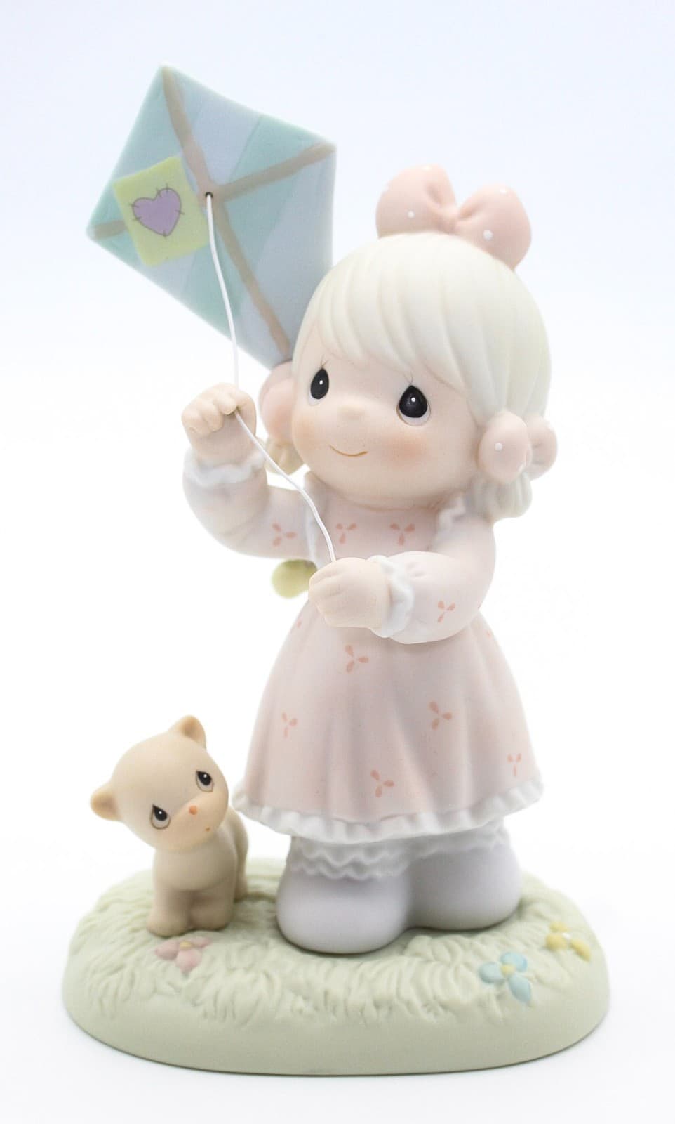 Precious Moments Sending My Love Your Way Enesco Porcelain Figurine 1994 - Thumbnail 9