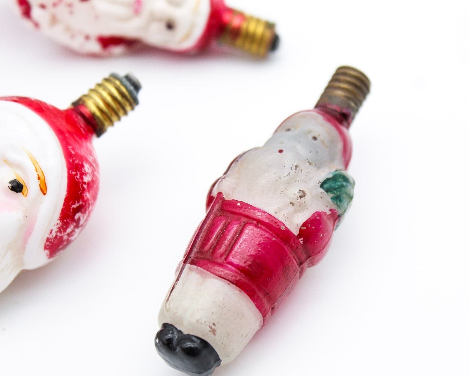 Vintage Lot of 4 Figural Milk Glass Santa Claus Christmas Light Bulbs Japan - Thumbnail 5
