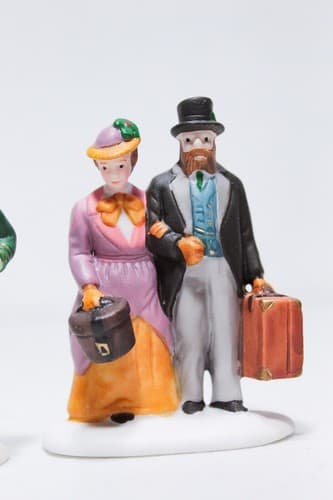 DEPARTMENT 56 "Holiday Travelers" (Set of 3) Christmas Village Accessory #5571-9 - Thumbnail 7