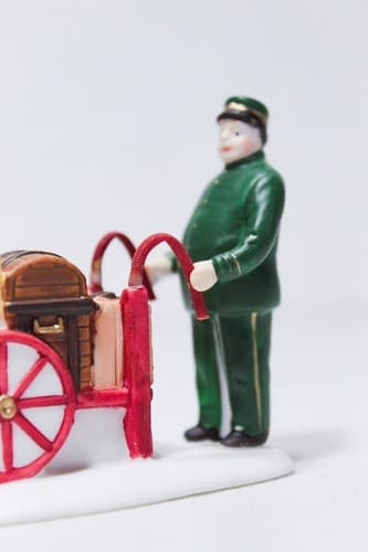 DEPARTMENT 56 "Holiday Travelers" (Set of 3) Christmas Village Accessory #5571-9 - Thumbnail 5