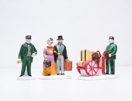 DEPARTMENT 56 "Holiday Travelers" (Set of 3) Christmas Village Accessory #5571-9 - Thumbnail 4