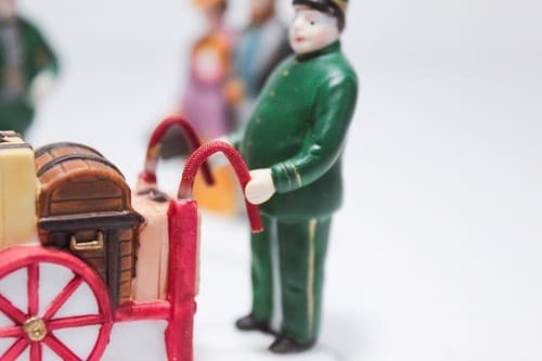 DEPARTMENT 56 "Holiday Travelers" (Set of 3) Christmas Village Accessory #5571-9 - Thumbnail 9