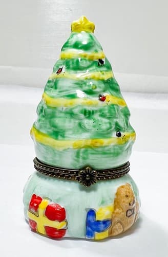 Vintage Hand Painted Christmas Tree w/ Presents Porcelain Hinges Trinket Box - Thumbnail 5