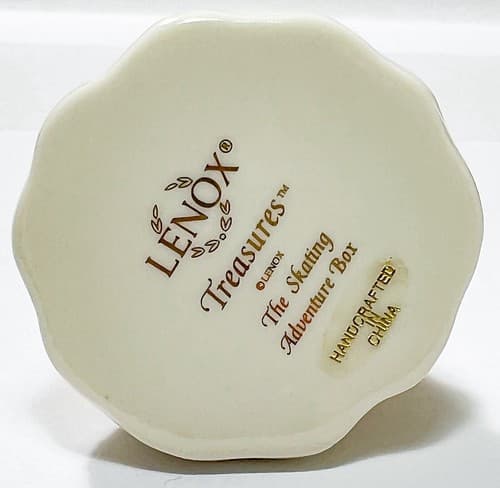 Lenox Vintage Treasures The Skating Adventure Snowman Porcelain Trinket Box - Thumbnail 4