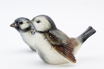 2 Hummel Goebel West Germany Sparrow Birds Glazed Porcelain Figurines Vintage - Thumbnail 2