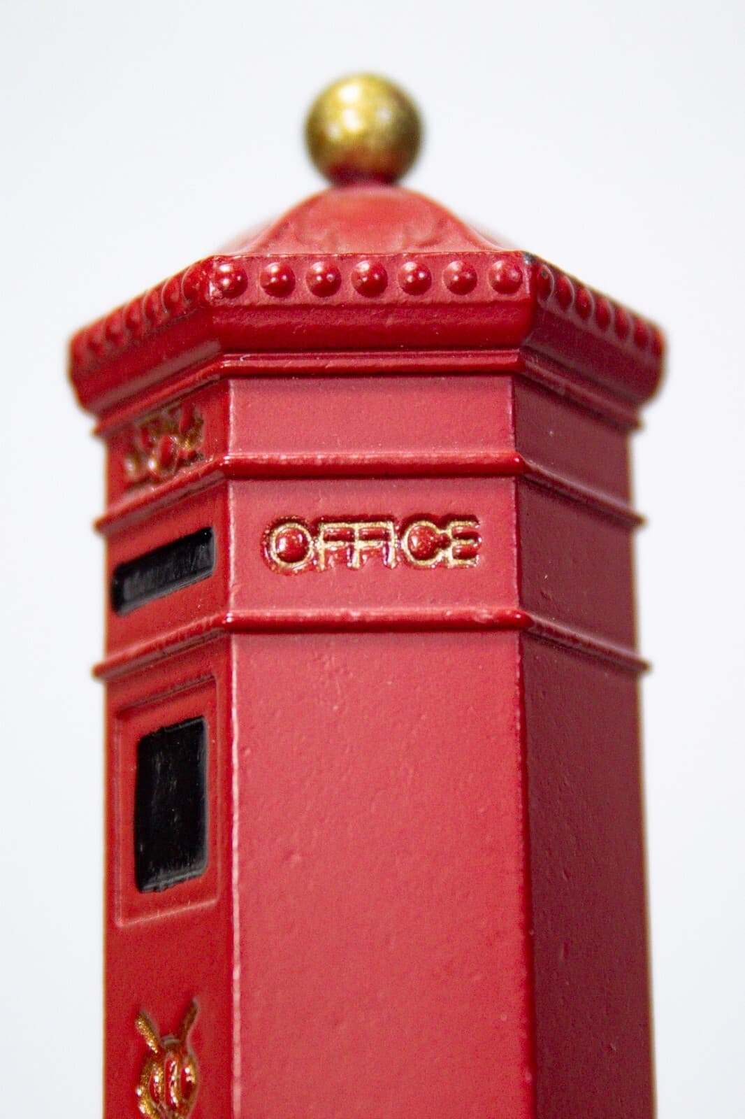 DEPARTMENT 56 Heritage Village Collection "English Post Box" Metal Figure w/ Box - Thumbnail 5