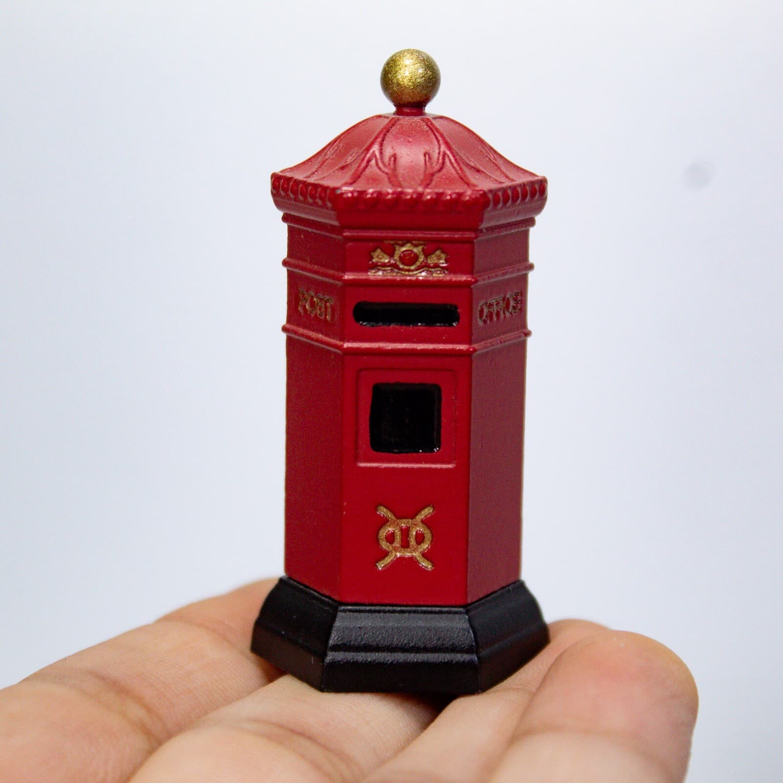 DEPARTMENT 56 Heritage Village Collection "English Post Box" Metal Figure w/ Box - Thumbnail 7