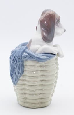 Lladro Dog In A Basket #1128 Spain Glazed Porcelain Figurine By Juan Huerta - Thumbnail 3