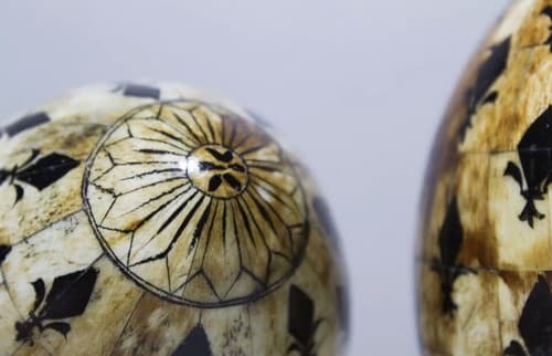 Handcrafted Bone Egg Shape Paperweights Accents Sculptures - Thumbnail 5