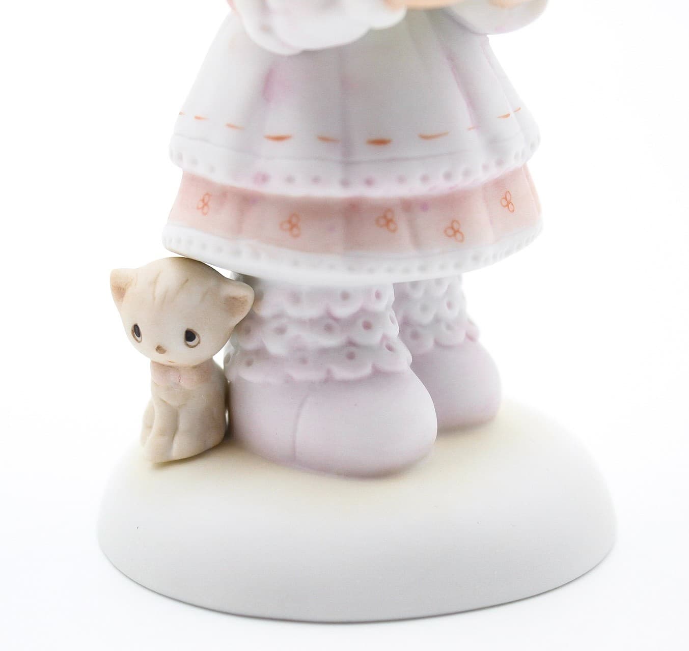 Precious Moments God Sends The Gift Of His Love Enesco Porcelain Figurine 1984 - Thumbnail 4