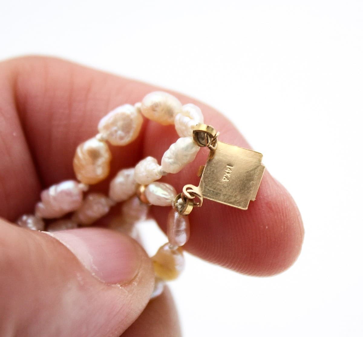 Vintage 14K Gold Multi-Strand Freshwater Pearl Hand Carved Cameo Shell Necklace - Thumbnail 6