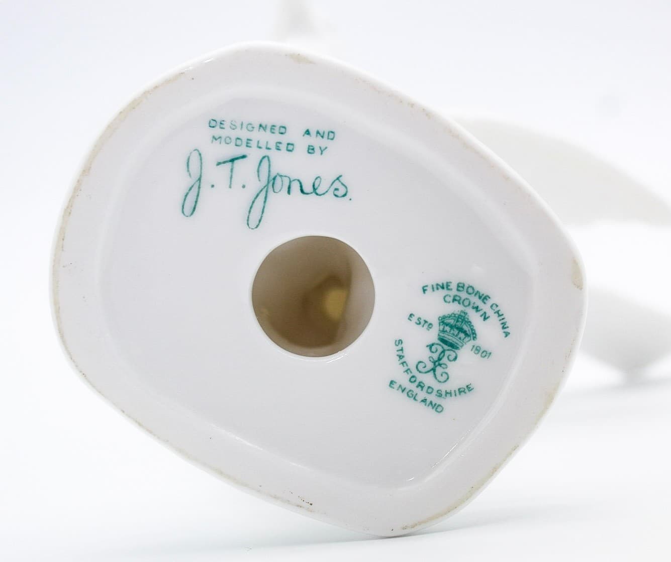 Staffordshire England Bone China White Bird Figurine With Flowers By J. Jones - Thumbnail 2