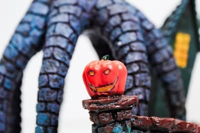 HAWTHORNE VILLAGE "Octopus House" Disney The Nightmare Before Christmas NIB - Thumbnail 8