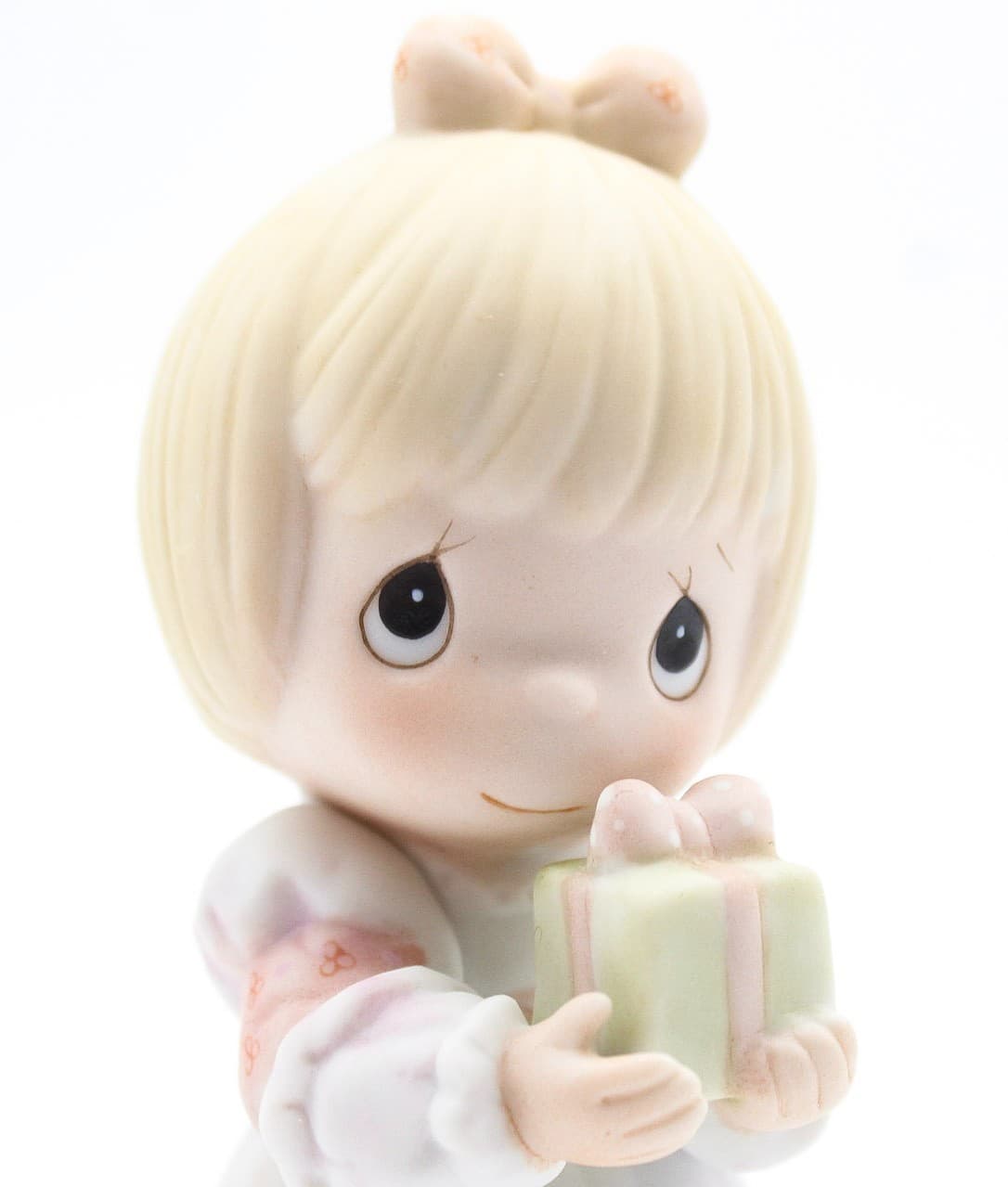 Precious Moments God Sends The Gift Of His Love Enesco Porcelain Figurine 1984 - Thumbnail 2