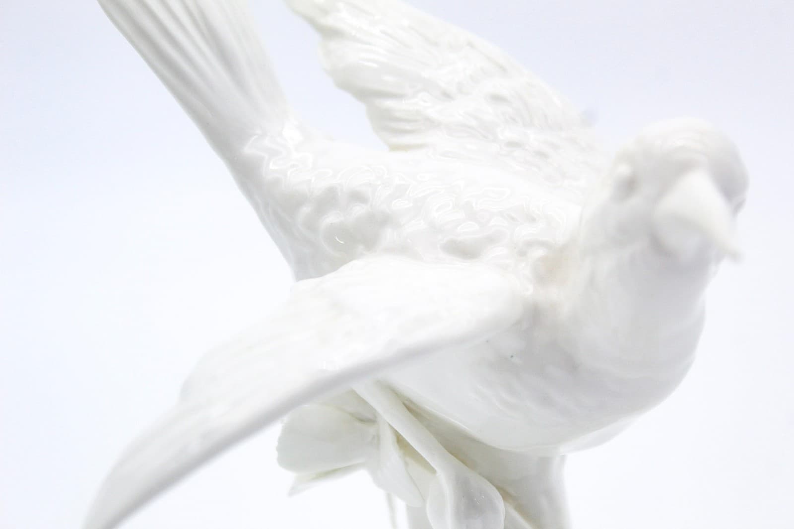 Vintage J.T. Jones England Crown Staffordshire Bone China White Bird Figurine - Thumbnail 2