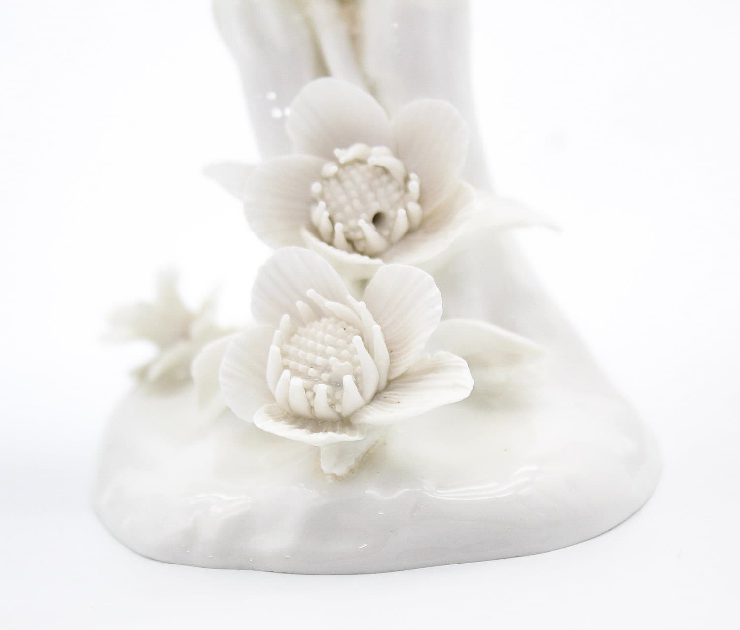 Vintage J.T. Jones England Crown Staffordshire Bone China White Bird Figurine - Thumbnail 5