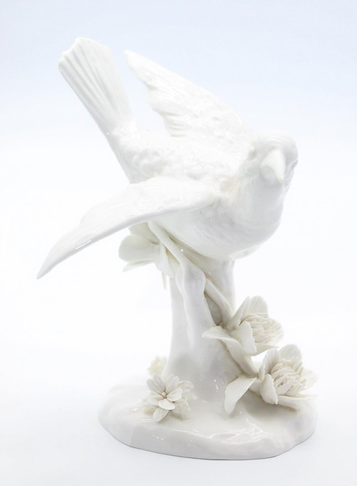 Vintage J.T. Jones England Crown Staffordshire Bone China White Bird Figurine - Thumbnail 11