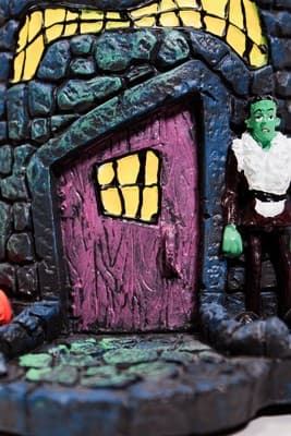 HAWTHORNE VILLAGE "Frankenstein House" Disney The Nightmare Before Christmas NIB - Thumbnail 6