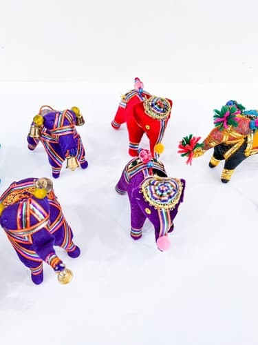 Lot of 7 Vintage Handmade Beaded Embroidery Indian Elephant Satin Ornaments - Thumbnail 7