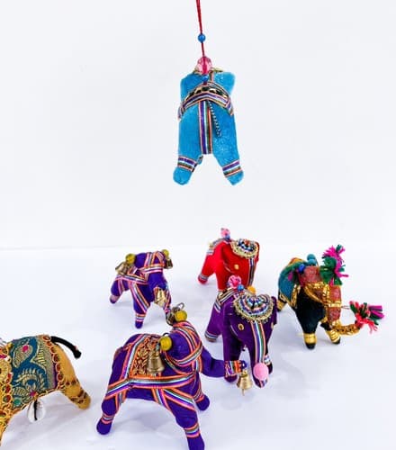 Lot of 7 Vintage Handmade Beaded Embroidery Indian Elephant Satin Ornaments - Thumbnail 15