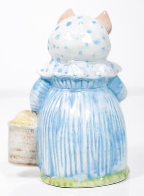 BESWICK ENGLAND Beatrix Potter "Aunt Pettitoes" Pig Porcelain Figurine - Thumbnail 5