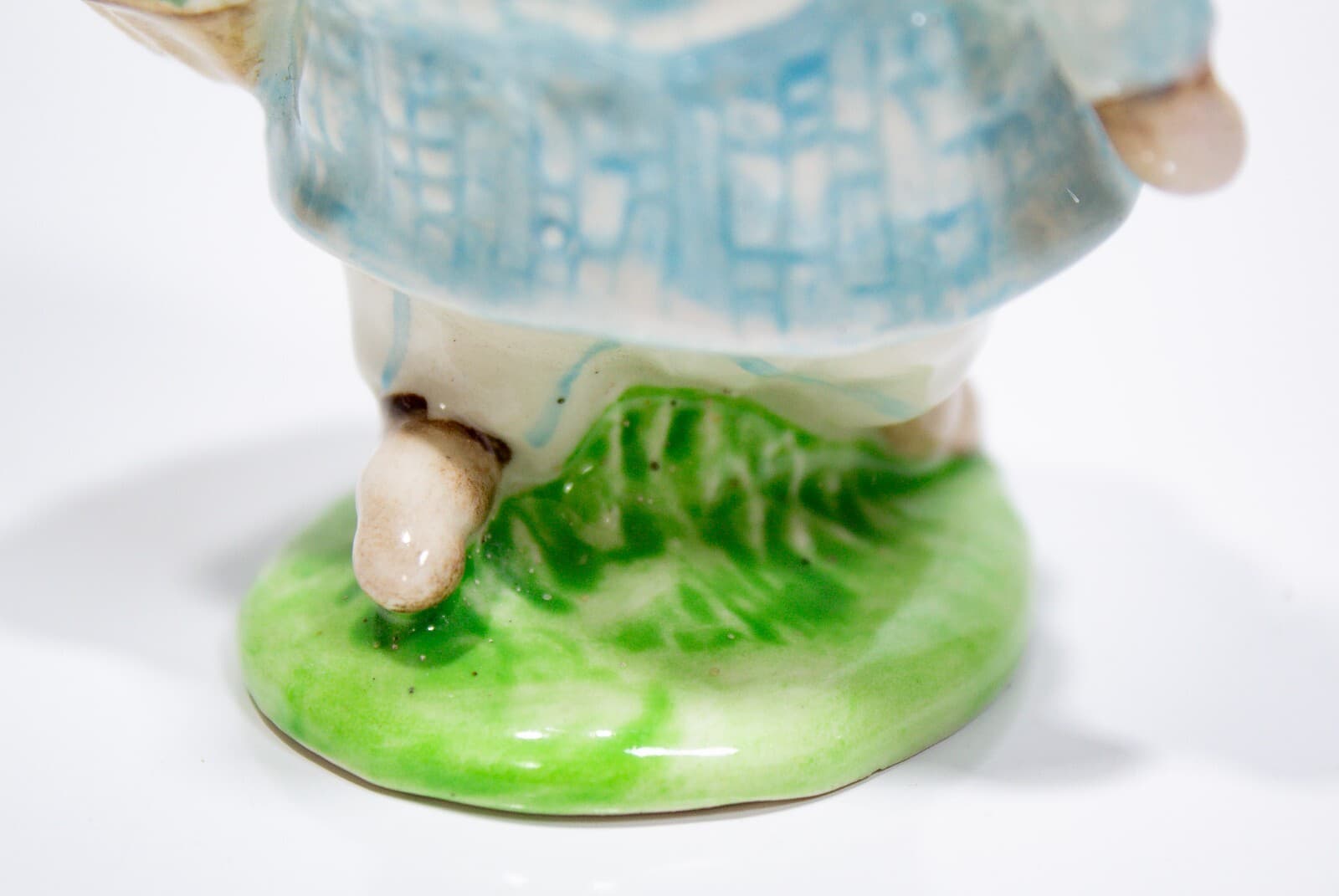 BESWICK ENGLAND Beatrix Potter "Little Pig Robinson" Porcelain Figurine - Thumbnail 8
