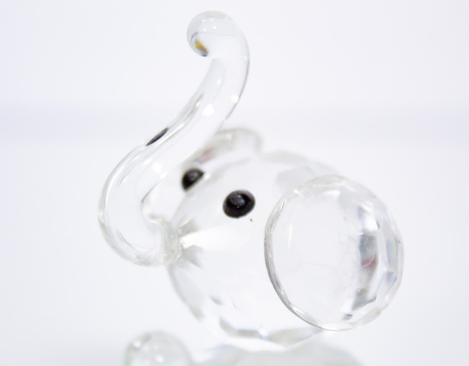 Crystal Glass Collectible Elephant Animal Figurine 3" Tall - Thumbnail 3