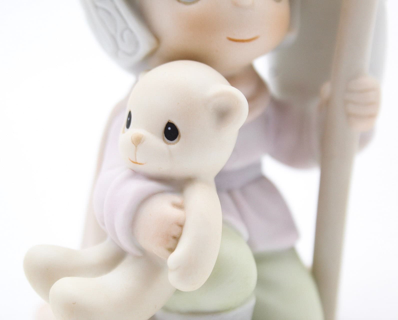Precious Moments This Land Is Our Land Enesco Porcelain Figurine 1991 - Thumbnail 3