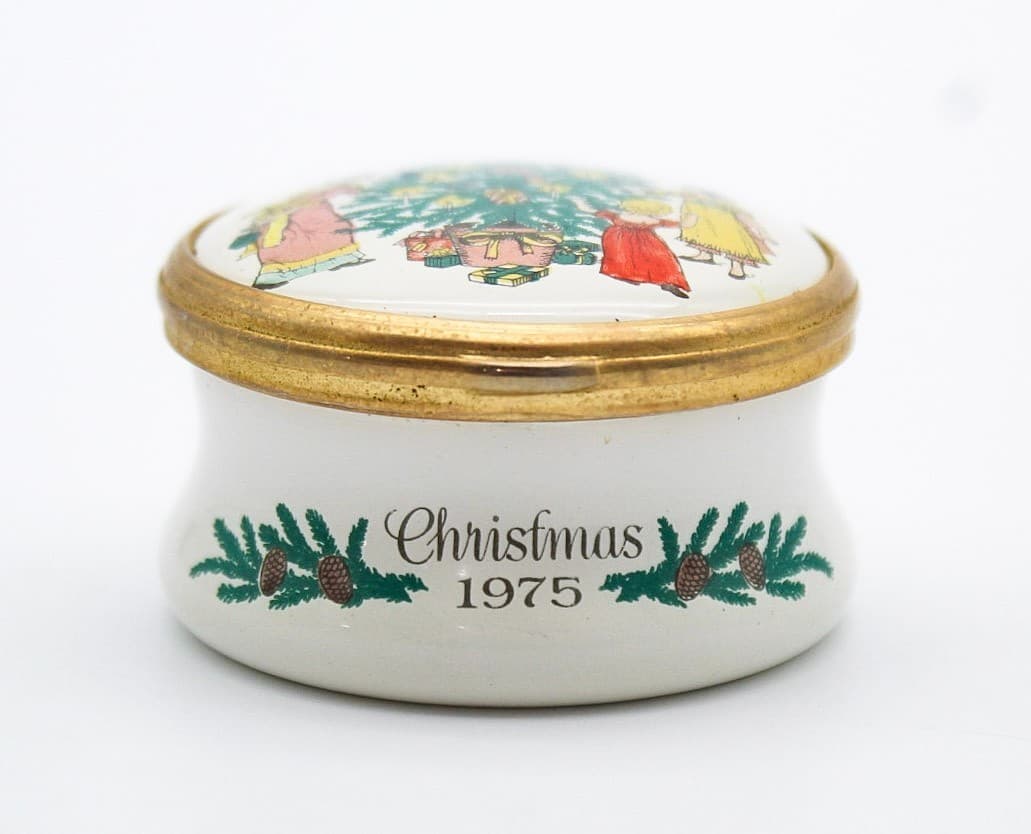 Halcyon Days Bilston & Battersea Enamels 1975 Christmas Enamel Trinket Box - Thumbnail 5