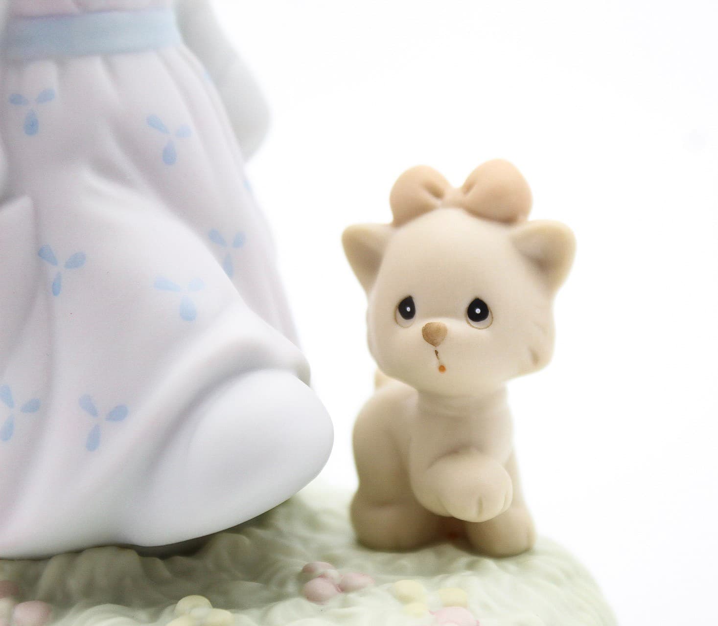 Precious Moments Walk In The Sonshine Enesco Porcelain Figurine 1994 - Thumbnail 6