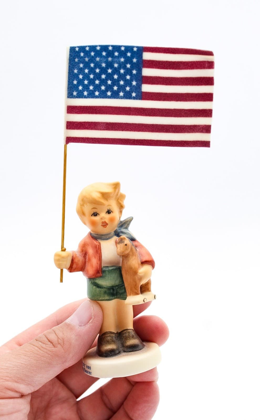 Goebel Hummel Germany #239 E Little Flag Bearer Patriotic Boy Porcelain Figurine - Thumbnail 9