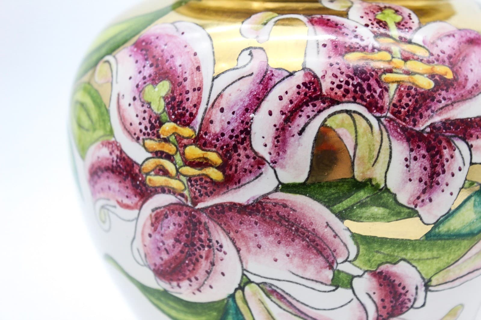 A. Batignani Hand Painted Italy Floral Gold Gilt Porcelain Lidded Urn Vase - Thumbnail 8