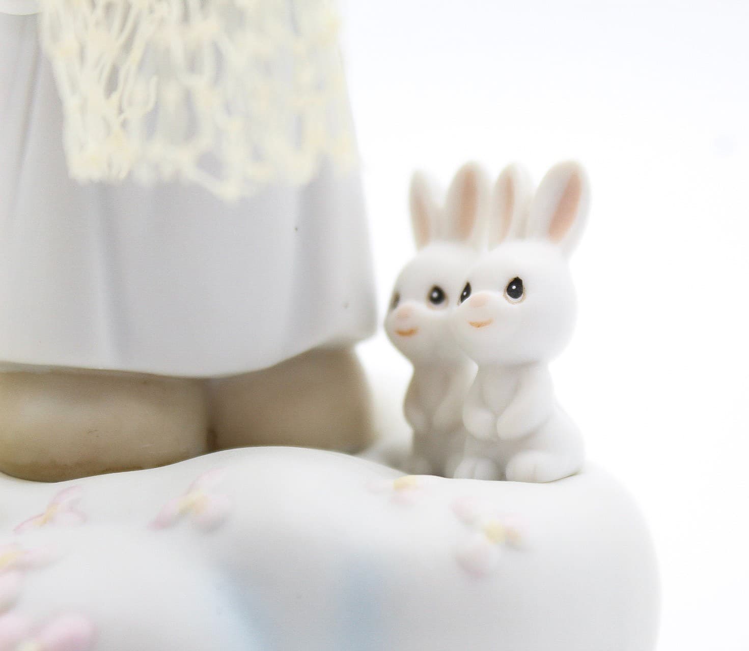 Precious Moments I'm So Glad You Fluttered Me Into My Life Porcelain Figurine - Thumbnail 4