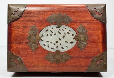 Vintage Jade Inlay Etched Brass Wooden Chinese Jewelry Box - Thumbnail 3