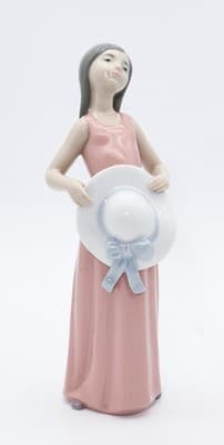 Lladro The Dreamer Pamela Plantada Made In Spain Porcelain Figurine With Box - Thumbnail 3