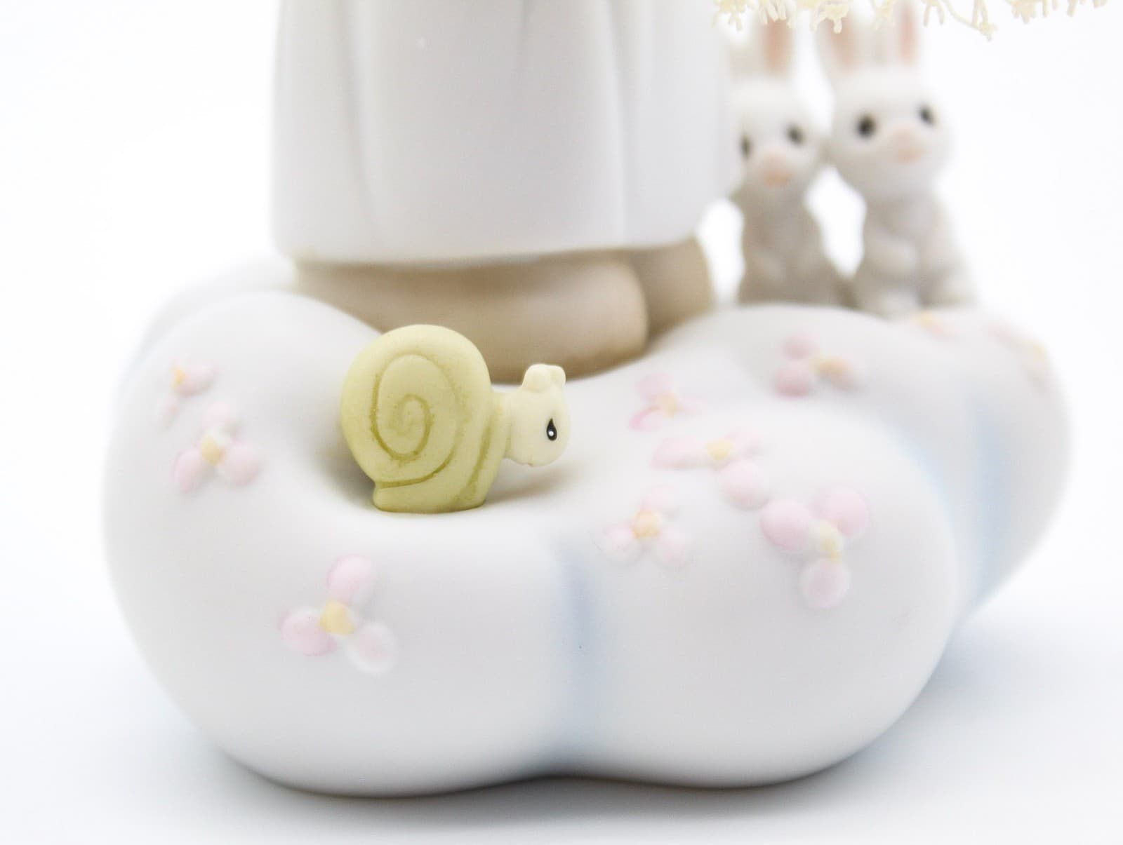 Precious Moments I'm So Glad You Fluttered Me Into My Life Porcelain Figurine - Thumbnail 6