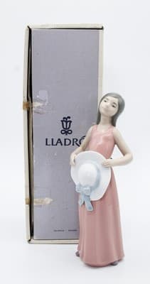 Lladro The Dreamer Pamela Plantada Made In Spain Porcelain Figurine With Box - Thumbnail 2
