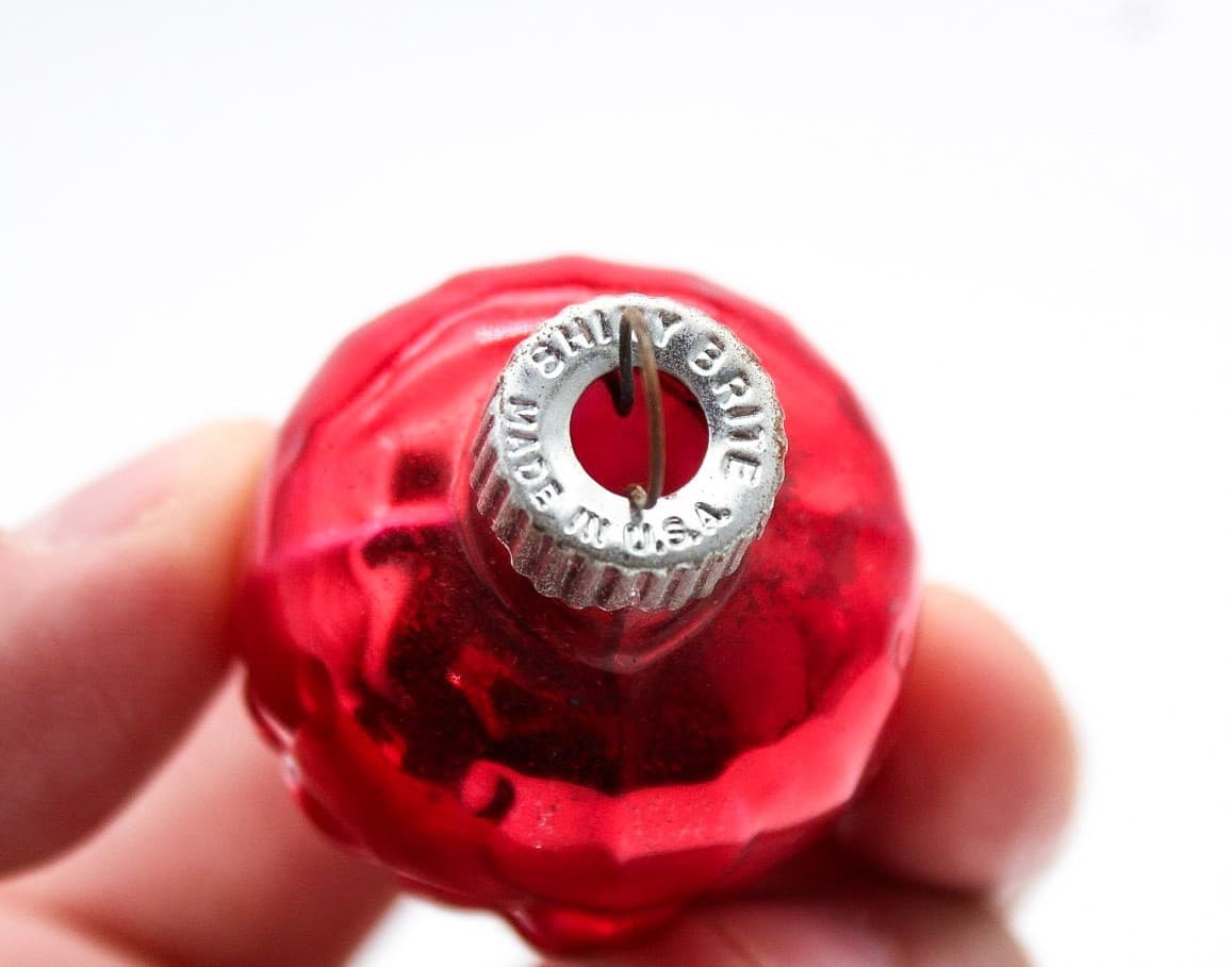 Shiny Brite USA Vintage Red Grape Cluster Bumpy Glass Christmas Ornament 2" - Thumbnail 5