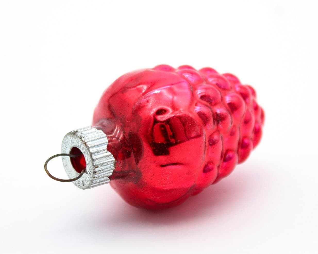 Shiny Brite USA Vintage Red Grape Cluster Bumpy Glass Christmas Ornament 2" - Thumbnail 3