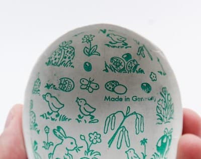 Echt Erzgebirge Germany Paper Mache Easter Bunny Scene Egg Candy Container - Thumbnail 4