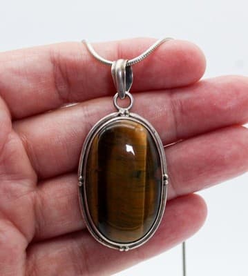 Vintage Sterling Silver Oval Natural Tiger Eye Pendant Necklace - Thumbnail 2
