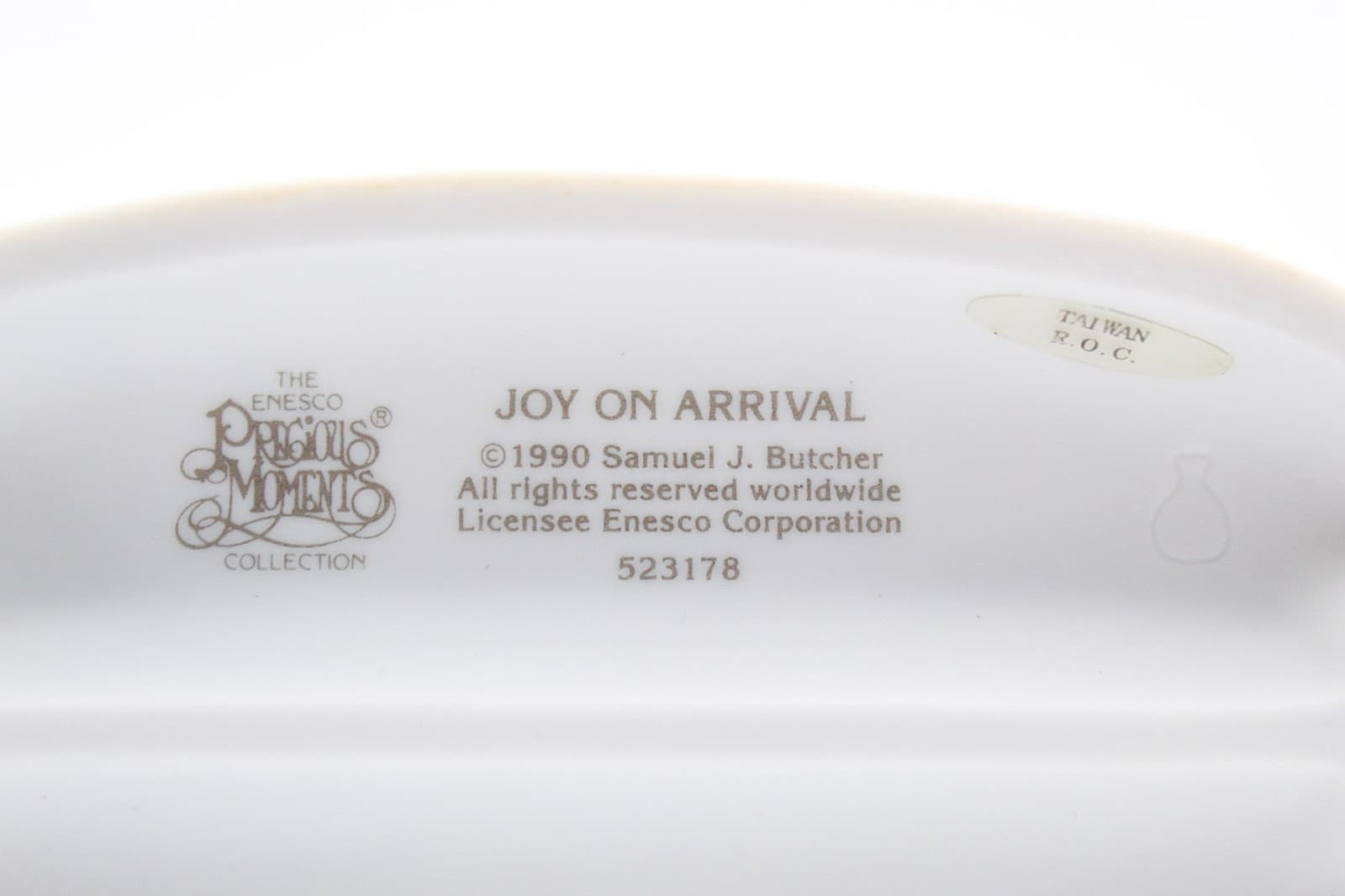 Precious Moments Joy On Arrival Enesco Porcelain Figurine 1990 - Thumbnail 7