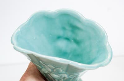 Vintage SHAWNEE Iris Blue Teal Pottery U.S.A. Fan Floral Vase - Thumbnail 6