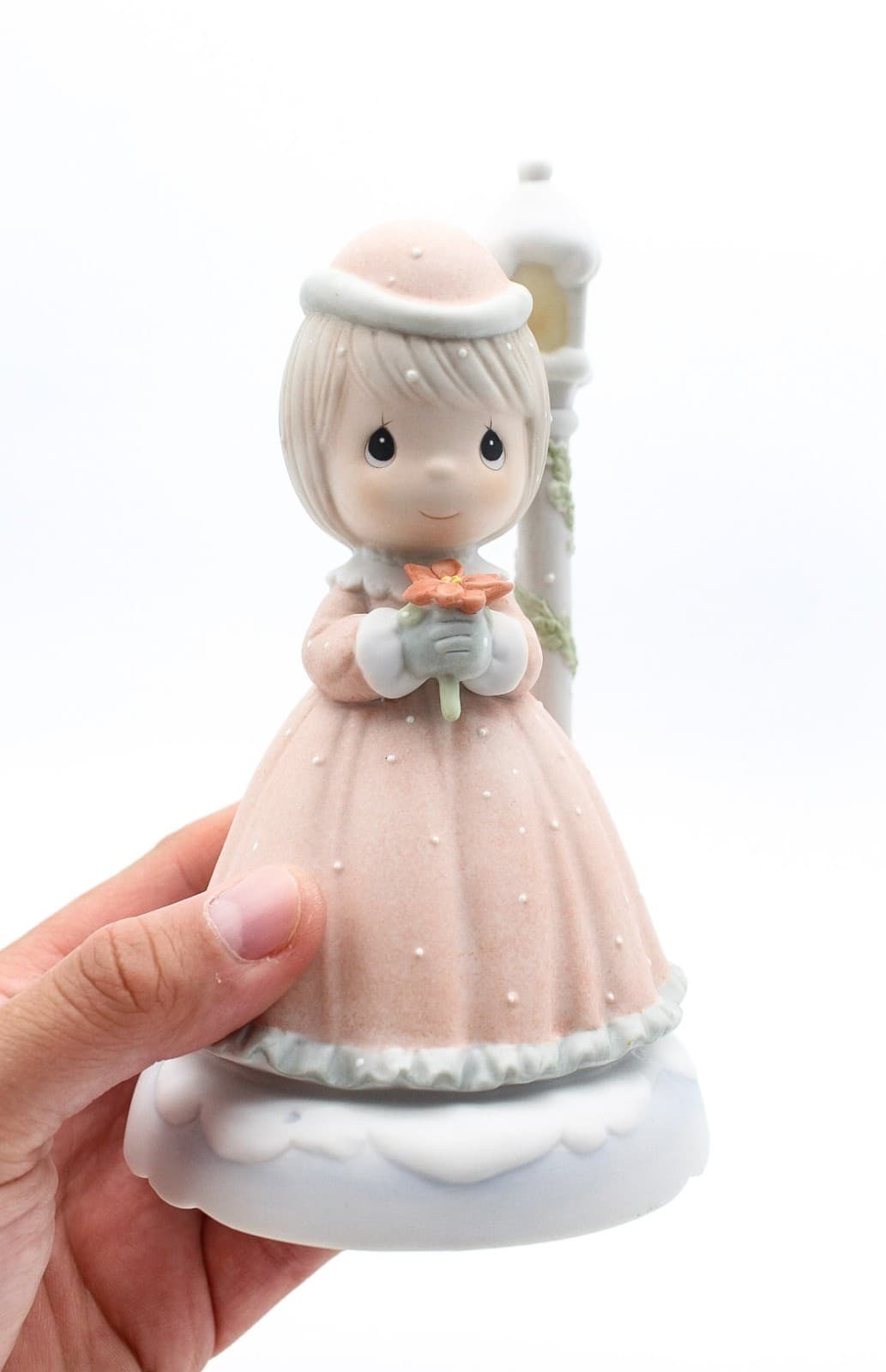 Precious Moments The Light Of The World Is Jesus Porcelain Musical Figurine 1982 - Thumbnail 9