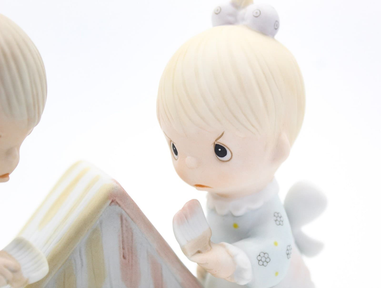 Precious Moments Bless This House Enesco Porcelain Figurine 1981 - Thumbnail 2