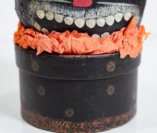 Vintage Paper Mache Hand Painted Halloween Cat Motif Container Box - Thumbnail 4