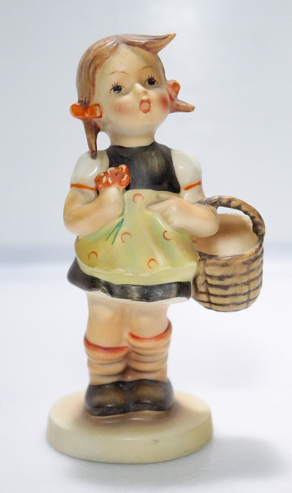 HUMMEL GOEBEL 1950's W. Germany "Sister" Hand Painted Porcelain Figurine - Thumbnail 2